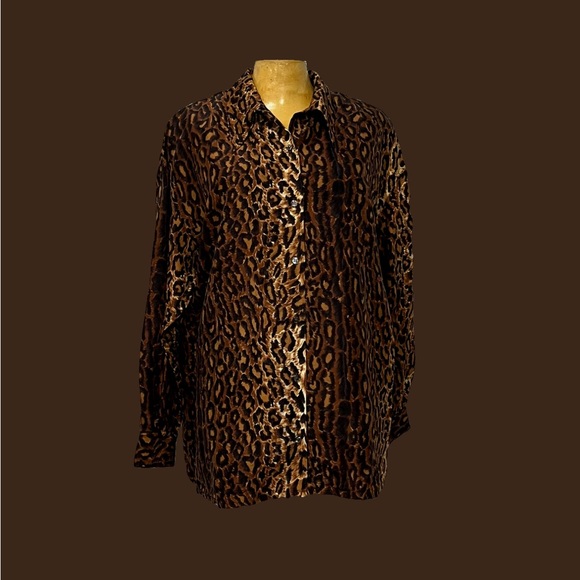🐆Vintage Leopard Silk Top🐆 - Picture 4 of 6